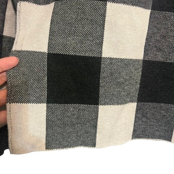 Tahari Mock Neck Plaid Sweater - Picture 2 of 8